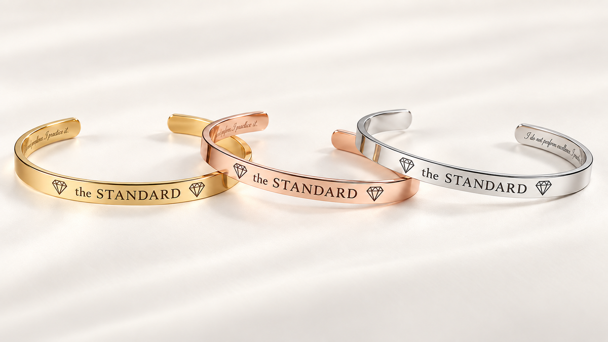 the STANDARD Verso cuff bracelet in gold, rose gold and silver